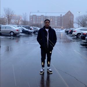 Meet your Posher, Darrien